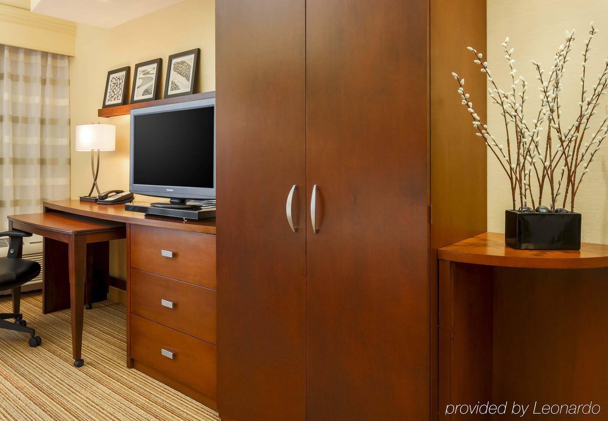 Hotel Courtyard By Marriott Potomac Mills Woodbridge Zewnętrze zdjęcie